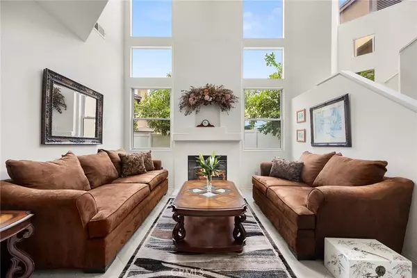 Anaheim Hills, CA 92808,1100 S Country Glen Way