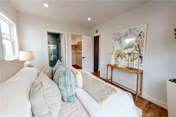 Long Beach, CA 90815,6149 E Oakbrook Street