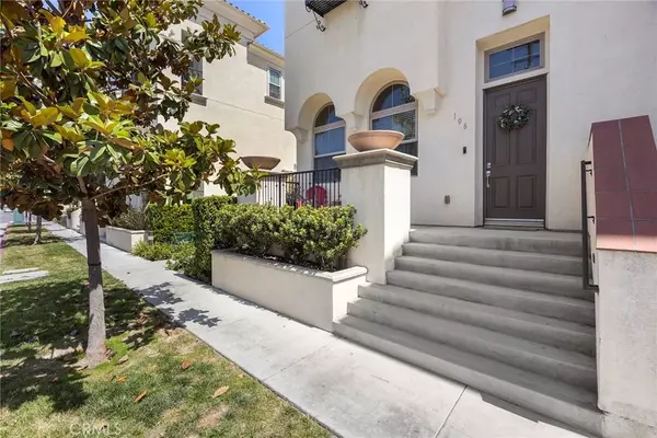 Anaheim, CA 92805,805 S Anaheim Boulevard #106