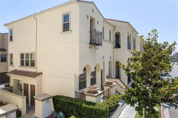 Anaheim, CA 92805,805 S Anaheim Boulevard #106