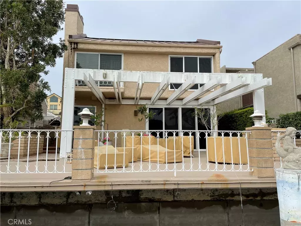 Huntington Beach, CA 92649,16742 Intrepid Lane