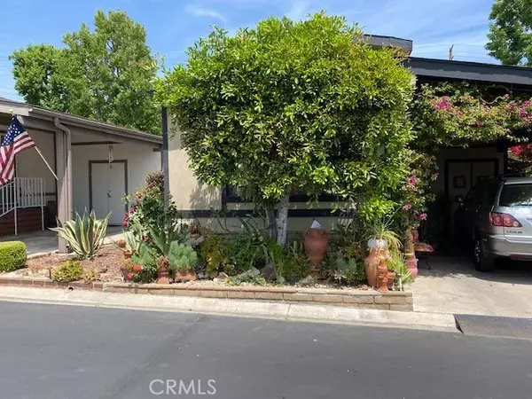 Brea, CA 92821,766 Knoll Lake #269