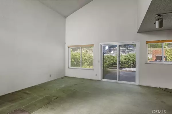 Anaheim Hills, CA 92807,1222 N Thurston Place