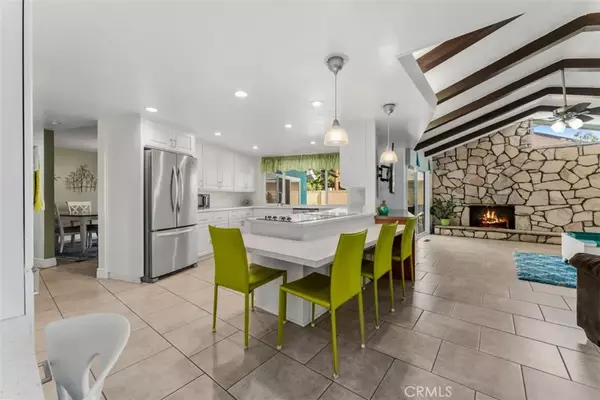 Anaheim, CA 92801,1416 W James Way