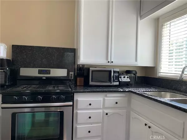 Santa Ana, CA 92707,2050 S Van Ness Avenue