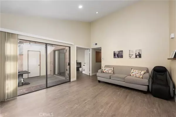 Brea, CA 92821,821 Vista Court