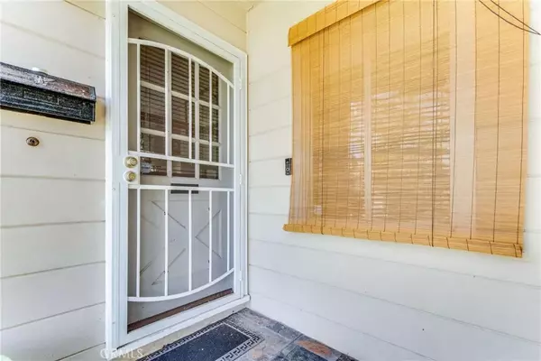 Lakewood, CA 90712,2816 Arbor Road