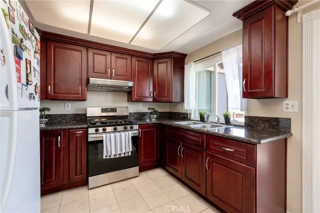 Santa Ana, CA 92704,3943 W MCFADDEN Avenue #B