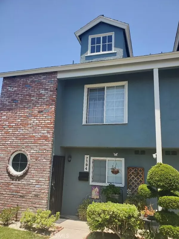 Buena Park, CA 90620,7194 Santa Isabel Circle