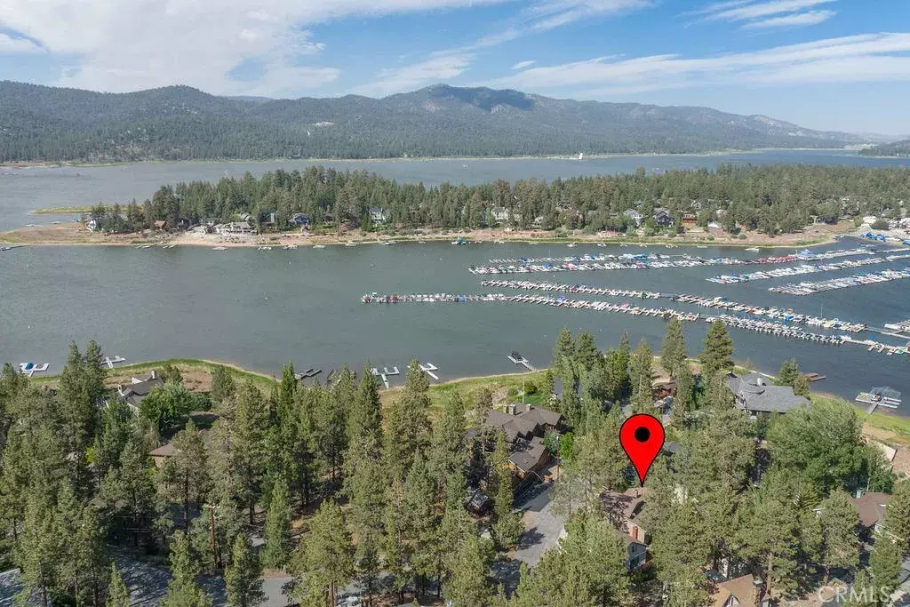 Big Bear Lake, CA 92315,39331 Aurora Road