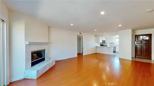 Anaheim, CA 92804,3333 W Ball Road #211