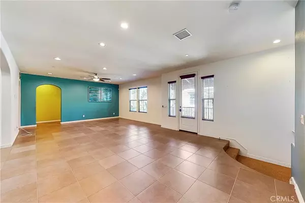 Anaheim, CA 92805,726 E Valencia Street