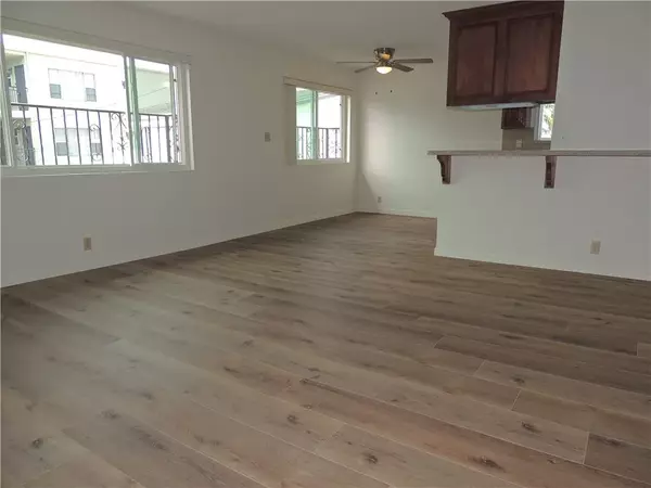 Long Beach, CA 90814,321 Gladys Avenue #4