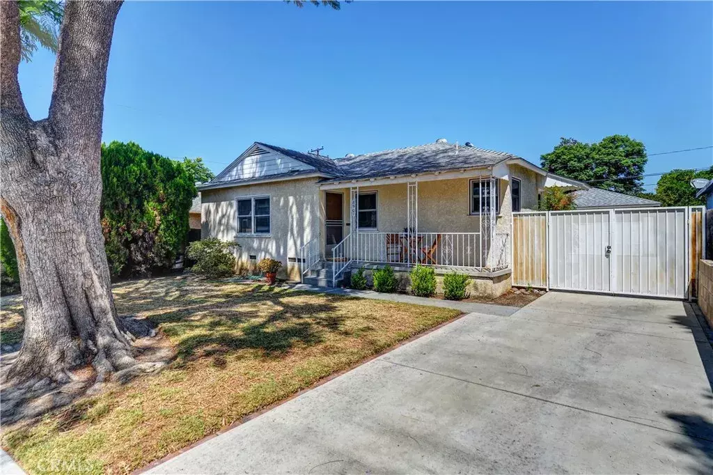 Whittier, CA 90605,8901 Coachman Avenue