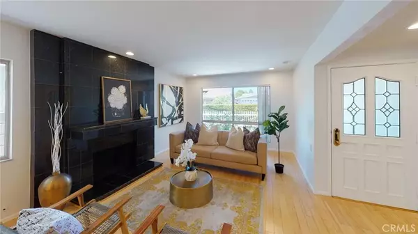 Lakewood, CA 90712,5247 Meadow Wood Avenue