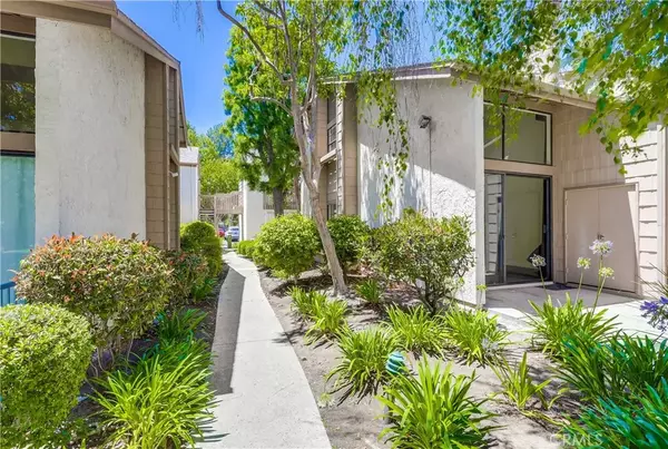 Laguna Hills, CA 92656,26701 Quail Creek #76