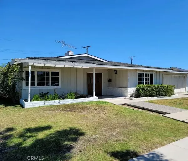 Costa Mesa, CA 92626,2922 Ellesmere Avenue