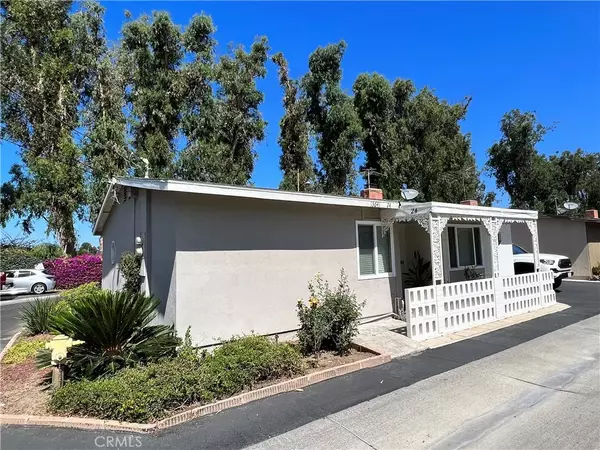 13641 N Fairview Street #24, Garden Grove, CA 92843