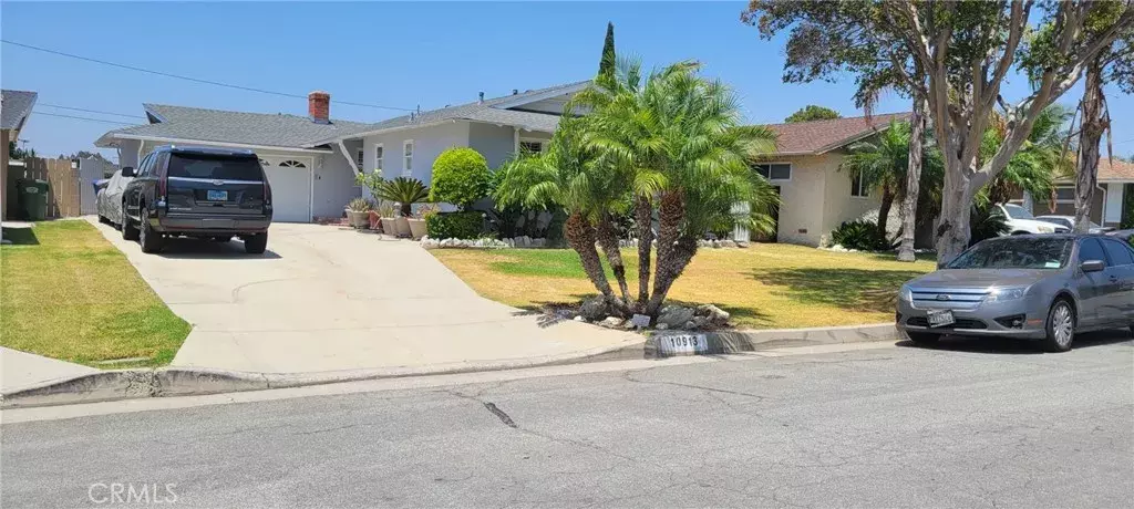 10913 Groveland Avenue, Whittier, CA 90603