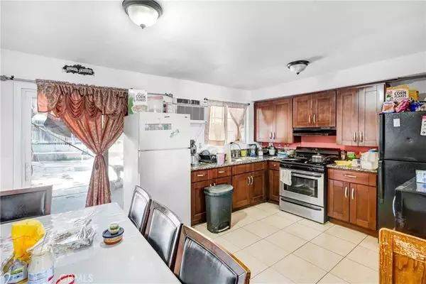 Colton, CA 92324,251 Berkeley Court