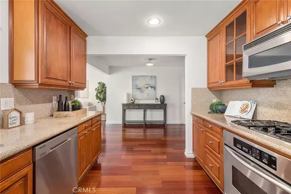 Fullerton, CA 92833,909 Northampton Way