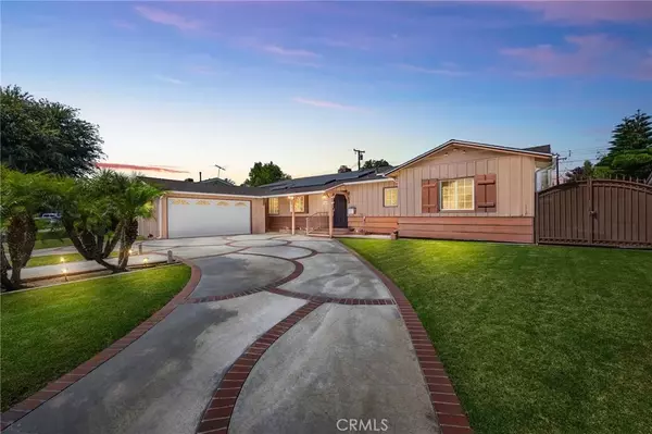 921 Hickory Street, Brea, CA 92821