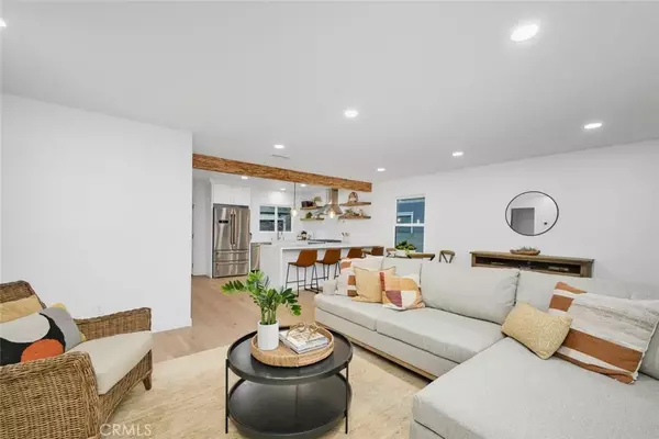 Long Beach, CA 90808,3722 Charlemagne Avenue