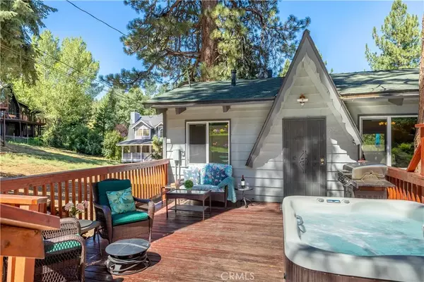 924 Knickerbocker Road, Big Bear Lake, CA 92315