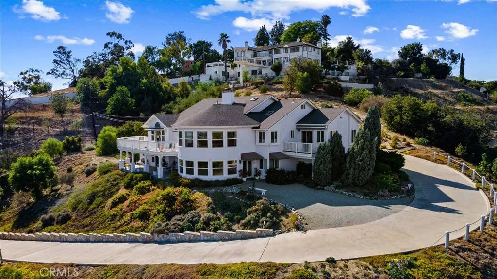 1927 Le Flore Drive, La Habra Heights, CA 90631