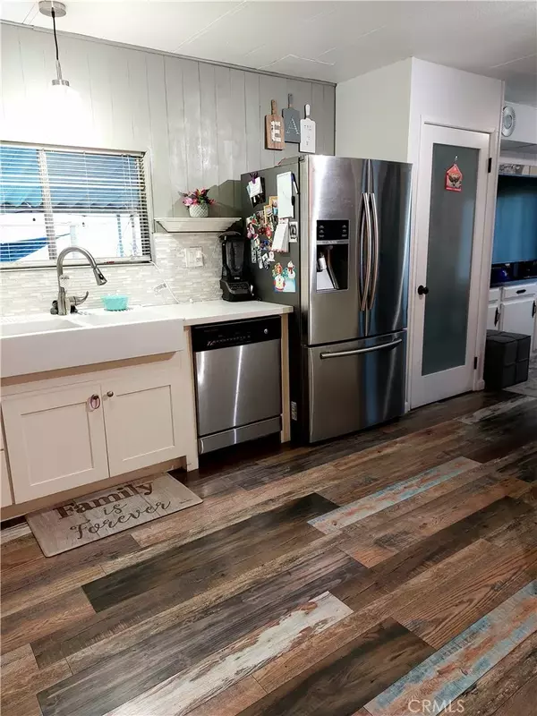 Lake Elsinore, CA 92530,31130 Torrey Street