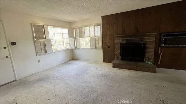 Yorba Linda, CA 92886,4682 Lakeview Avenue