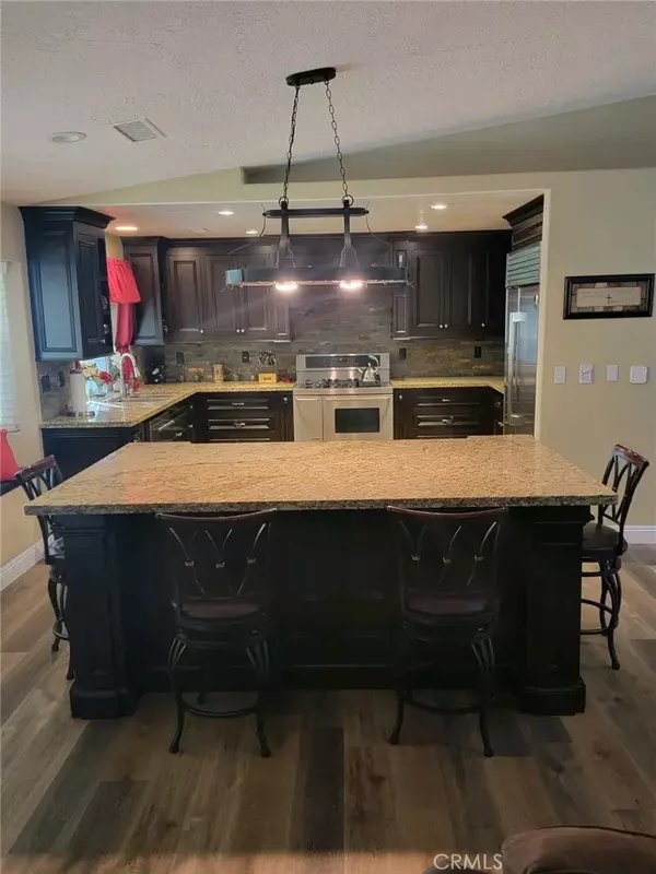 Victorville, CA 92392,9977 Solano Road