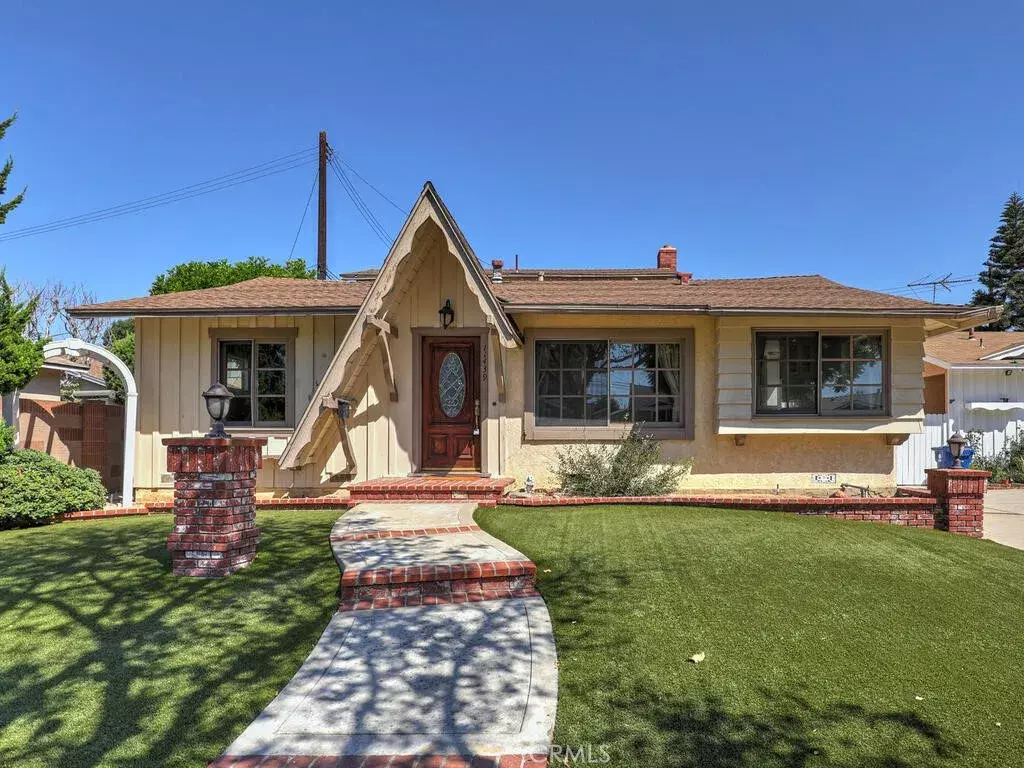 Lakewood, CA 90715,11439 211th Street