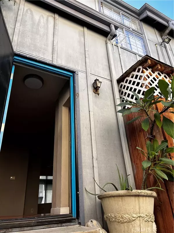 9346 Van Nuys Boulevard #9, Panorama City, CA 91402