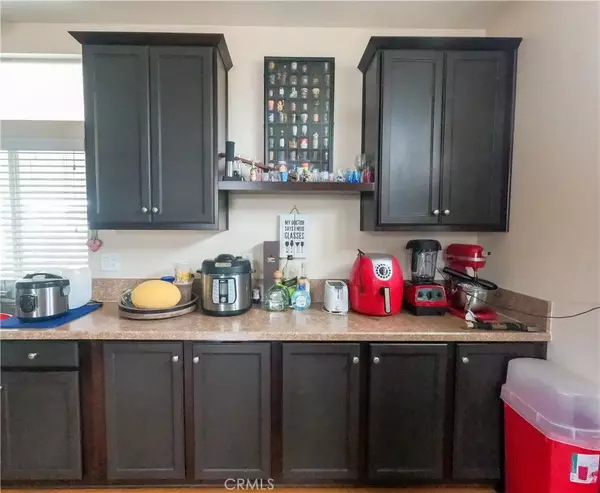 Laguna Hills, CA 92653,23301 Ridge Route #10