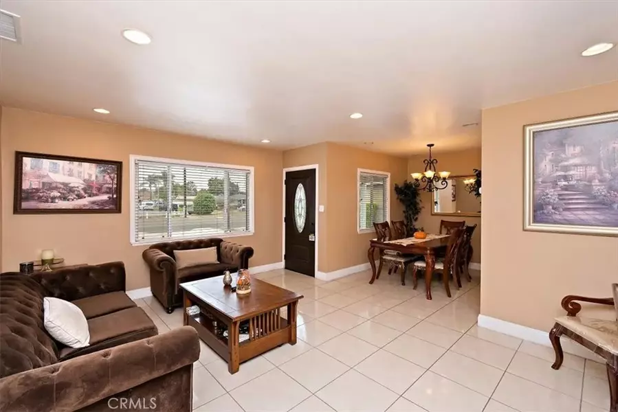 11752 9th Street, Garden Grove, CA 92840