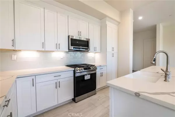Stanton, CA 90680,10843 Oxford Lane