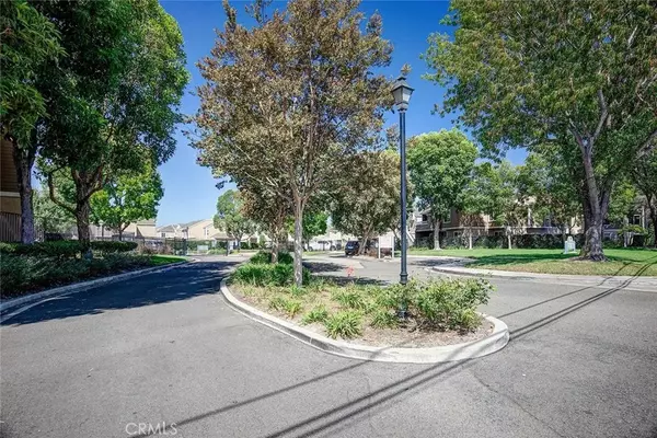 Stanton, CA 90680,10345 W Briar Oaks Drive #E