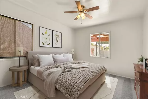 Lakewood, CA 90712,2422 Denmead Street