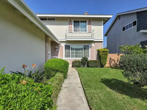 La Palma, CA 90623,5011 La Luna Drive