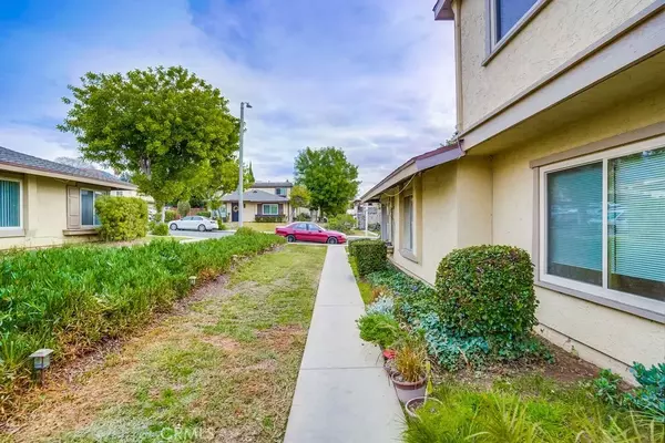 Duarte, CA 91010,933 Junipero Drive