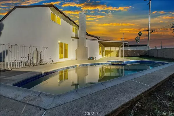 Fountain Valley, CA 92708,9364 Warbler Avenue