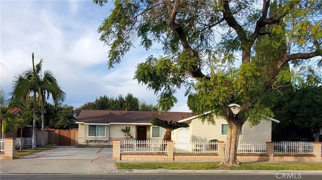 1867 W Beacon Avenue, Anaheim, CA 92804