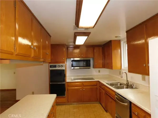 Fountain Valley, CA 92708,8964 El Presidente Avenue