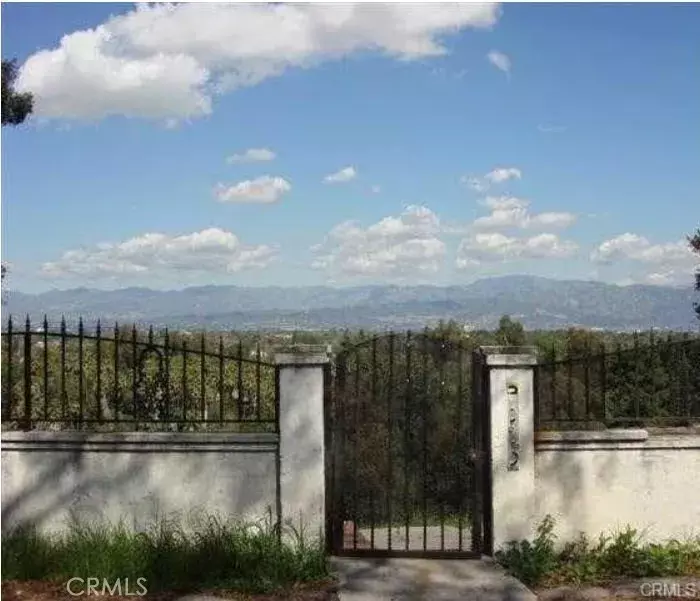 Studio City, CA 91604,3999 Sunswept