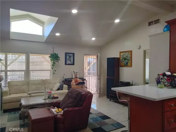 Midway City, CA 92655,8200 Bolsa #171