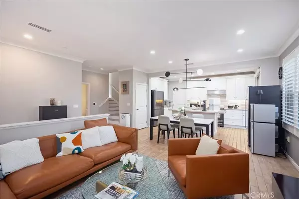 254 Kempton, Irvine, CA 92620