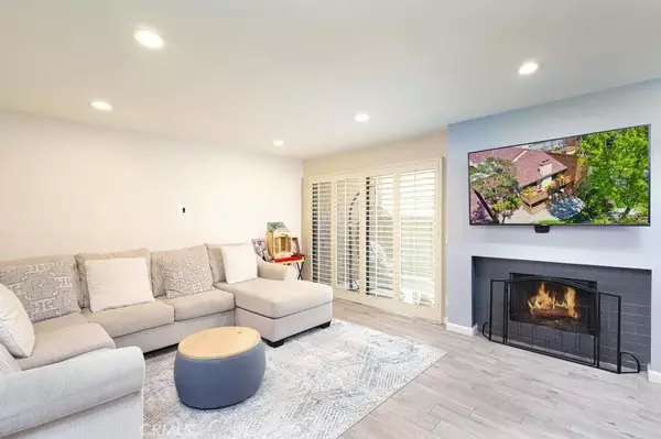 2500 E Willow Street #101, Signal Hill, CA 90755