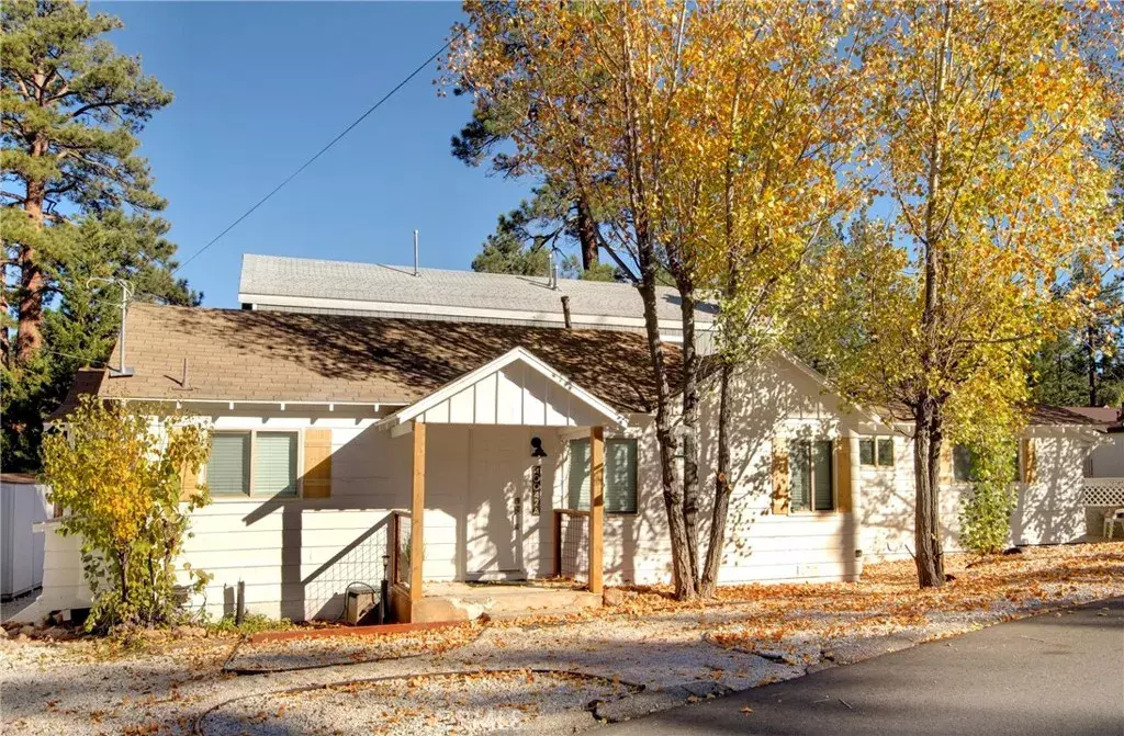 Big Bear Lake, CA 92315,40042 Trail Of The Whispering