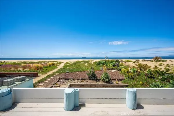 Sunset Beach, CA 90742,16605 S Pacific Avenue